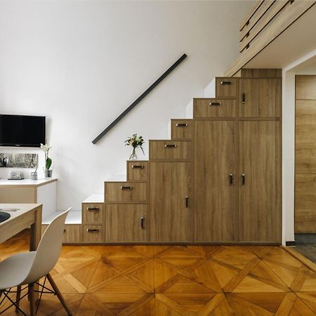 Cozy & Comfortable Apt Walking Anywhere You Want Sen ปราก ภายนอก รูปภาพ